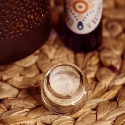 vysokomolekulární kyselina