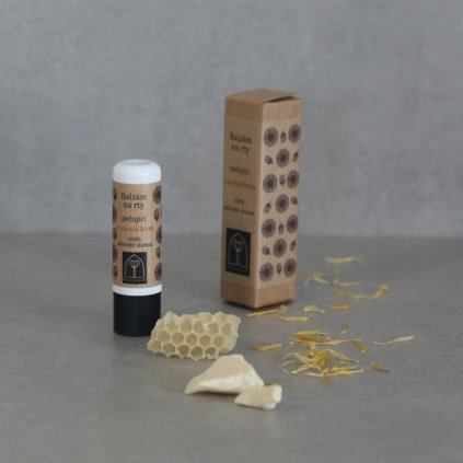 balzám na rty s měsíčkem